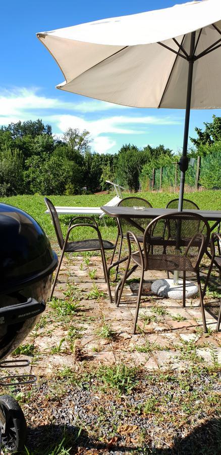 Cascina Goretta Agriturismo La Morra Bagian luar foto